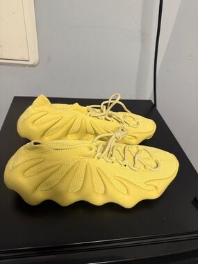 Adidas Yeezy 450 sulfur